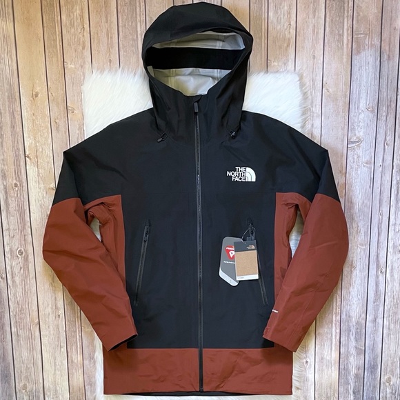 The North Face Men’s Alligare Triclimate Jacket - Picture 2 of 11